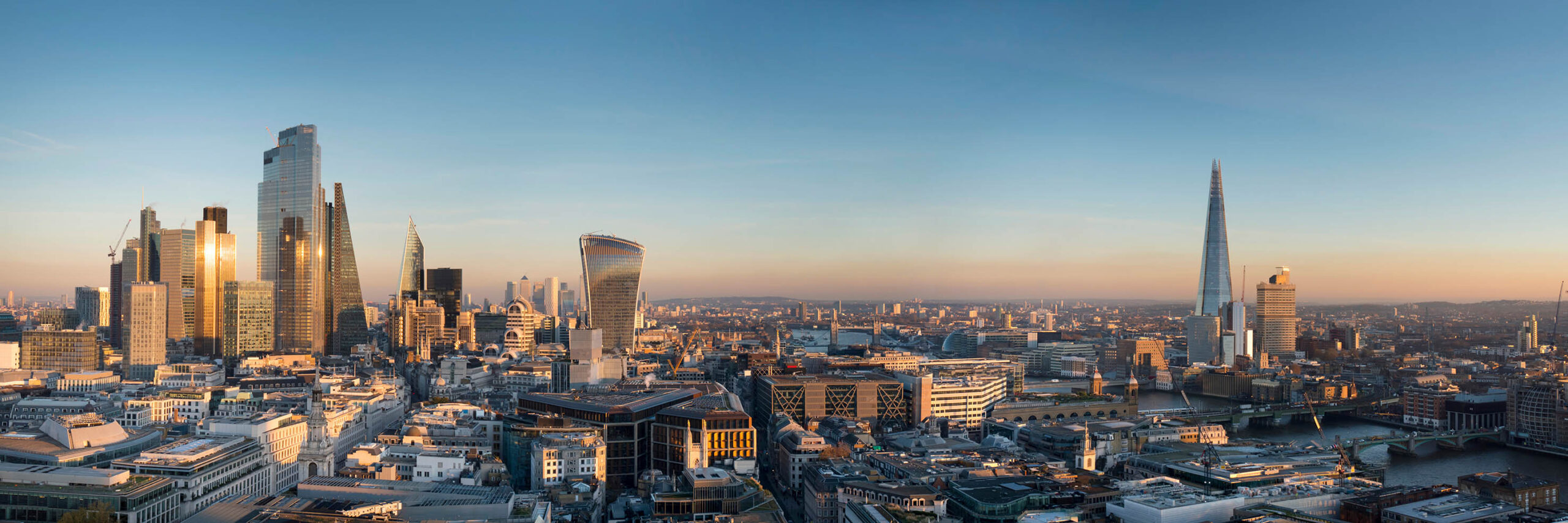 europe, UK, England, London, City Shard pano no scaffolding